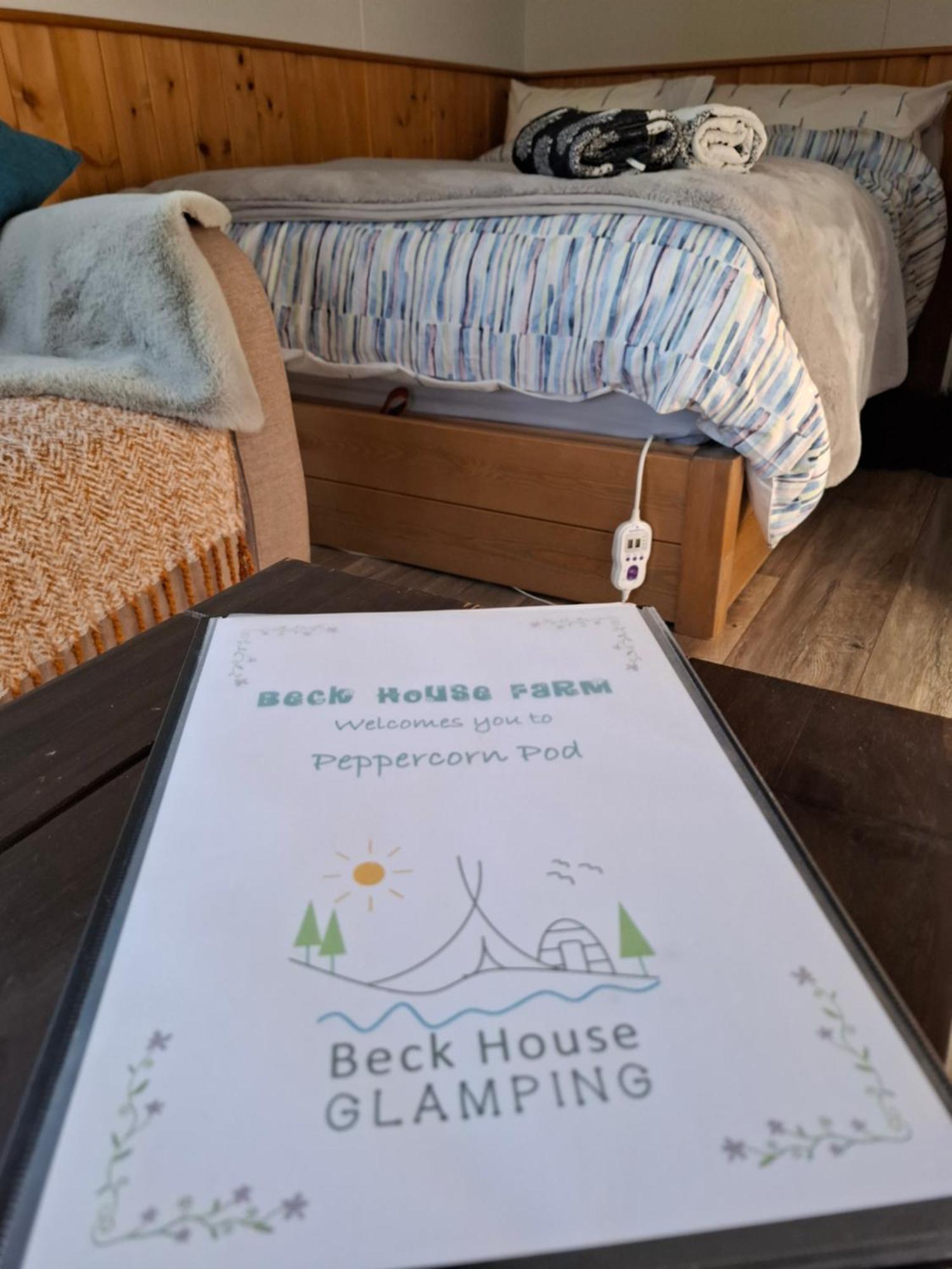 Готель Peppercorn Pod At Beck House Glamping Salmonby Екстер'єр фото