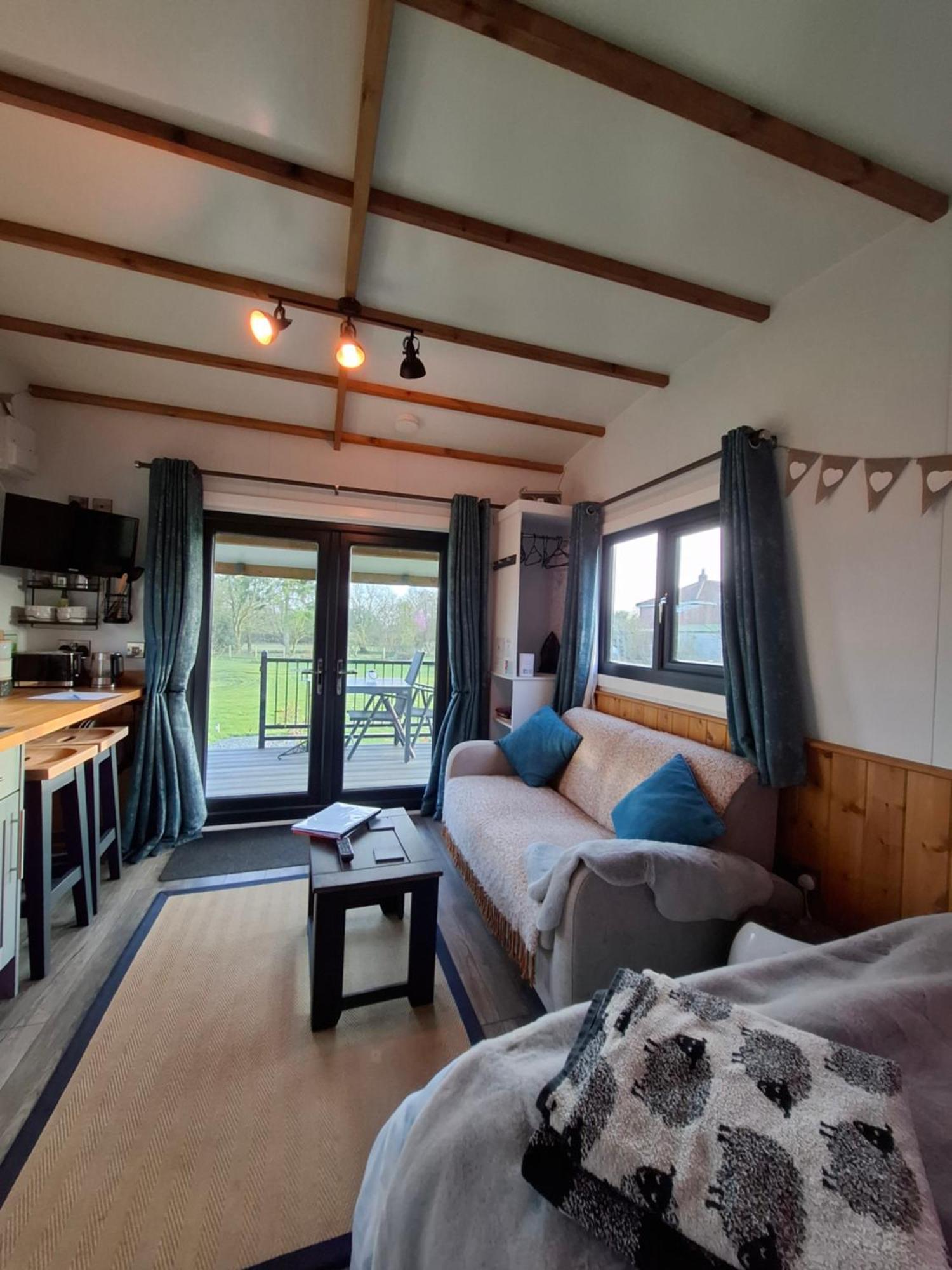 Готель Peppercorn Pod At Beck House Glamping Salmonby Екстер'єр фото